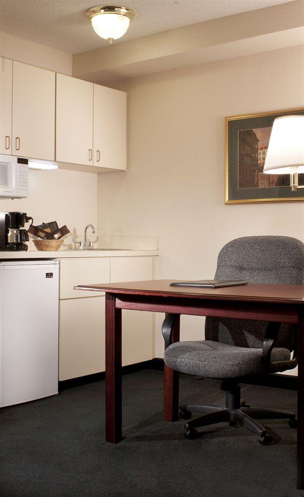 Springhill Suites By Marriott Atlanta Kennesaw Exterior photo