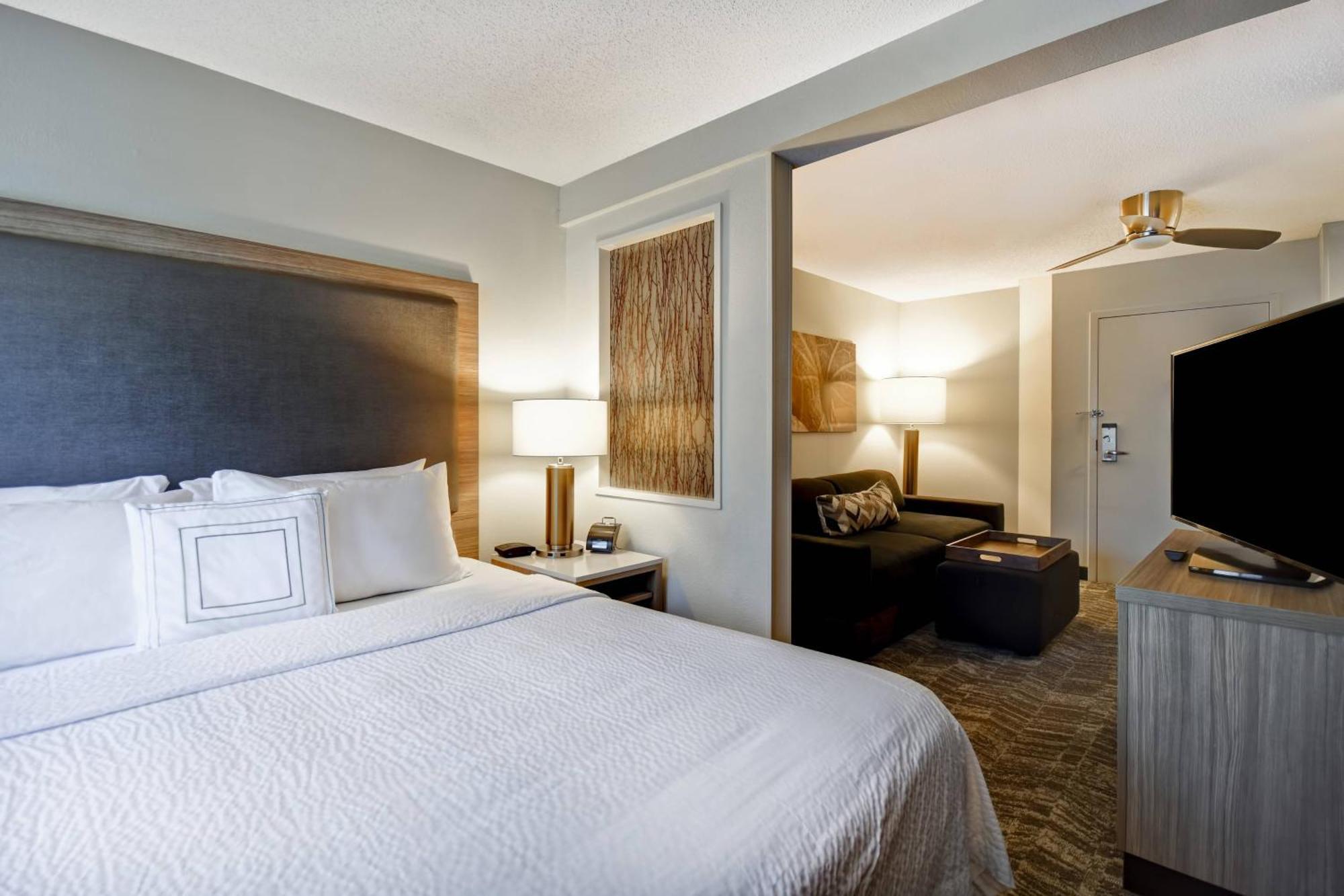 Springhill Suites By Marriott Atlanta Kennesaw Exterior photo